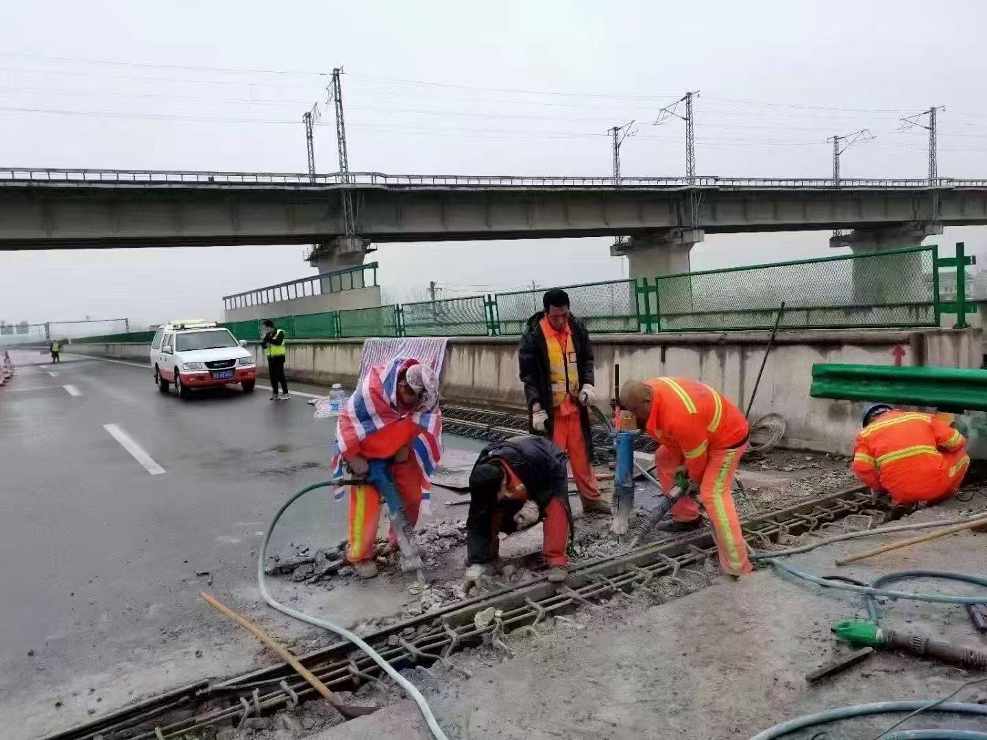 绥中桥梁伸缩缝抢修料